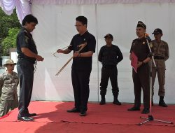 Kejari Nagan Raya Eksekusi Cambuk  2 Orang Terdakwa Pelaku Jarimah Maisir