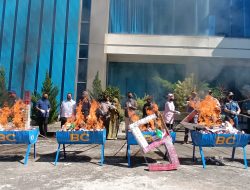 Bea dan Cukai Teluk Bayur Musnahkan 12,4 Juta Batang Rokok , Minuman Alkohol, Alkes dan Susu Bubuk Ilegal