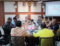 Sekda Ketapang Bahas Rencana Normalisasi Sungai Pesaguan, Fokus pada Solusi Pendanaan