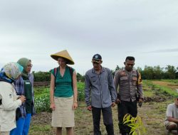 Ditinjau Kedutaan Jerman, Program Peat-Impacts ICRAF Beri Manfaat Bagi Petani di Desa Radak Dua Kubu Raya