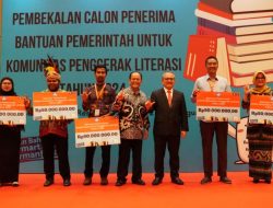 Kemendikbudristek Salurkan Bantuan untuk 340 Komunitas Literasi di Indonesia