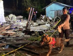 Terjunkan Anjing Pelacak, Upaya Pencarian Satu Pekerja Tertimpa Bangunan di Pontianak