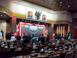 Sidang Paripurna Istimewa, Ketua DPRD Sumsel dan Pj Gubernur Dengarkan Pidato Kenegaraan Presiden