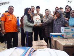 Penasihat DWP Sumsel Melza Elen Setiadi Santuni Korban Kebakaran Desa Ibul Tiga Kabupaten Ogan Ilir 