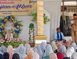 Drs. Muhilil Lubis Hadiri Pengajian Akbar Desa Serdang Meranti Asahan