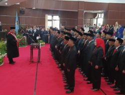 PN Selong Lantik 50 Anggota DPRD Kabupaten Lombok Timur Terpilih