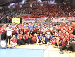 Kapolres Sanggau Berikan Apresiasi  Kepada Tim Volly Putra Atas Prestasinya