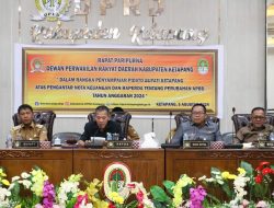 Wabup Ketapang Sampaikan Pidato Nota Keuangan dan Perubahan APBD 2024