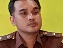 Tim Kejari Sanggau Geledah Kantor Disperindagkop dan UMKM Terkait Kasus Korupsi
