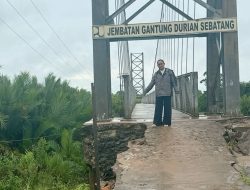 Jembatan Gantung Desa Durian Sebatang KKU Membahayakan, Warga Minta Segera Diperbaiki