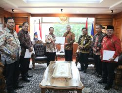 Harisson Terima SK Perpanjangan Pj Gubernur Kalbar