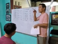 Kampung Mandarin, Pintu Masuk Kerja di Perusahaan  China