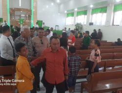 Kenangan Tak Terlupakan Simon Petrus Kamlasi di Gereja Maranatha Soe