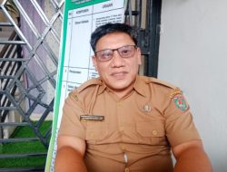 Cegah Malaria, Dinkes Asahan Semprot Diding Rumah Warga