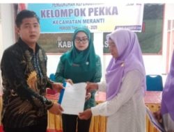 Sekcam Meranti Asahan Hadiri Pengukuhan PEKKA Kecamatan Meranti