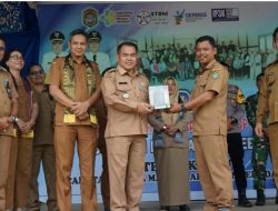 Pemkab Sekadau Serahkan Tangki Septik Berteknologi Canggih untuk Pedesaan di Nanga Mahap