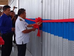 Bupati Sekadau Resmikan Swalayan Mita Mart di Jalan Merdeka Timur