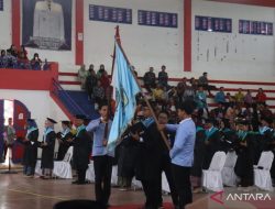 Sekda Kapuas Hulu Dorong Lulusan PDD Polnep untuk Inovatif dan Berdaya Saing Global