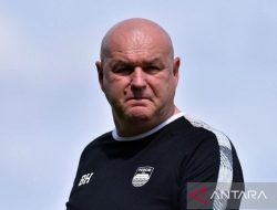 Jelang Laga Kontra Semen Padang, Pelatih Persib Bojan Hodak Minta Tim Tetap Waspada