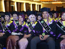 Pj Gubernur Kalbar Harisson Berikan Arahan pada Wisuda Universitas PGRI Pontianak