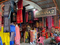 Peningkatan Penjualan Pakaian Adat Menjelang HUT Kota Pontianak ke-253