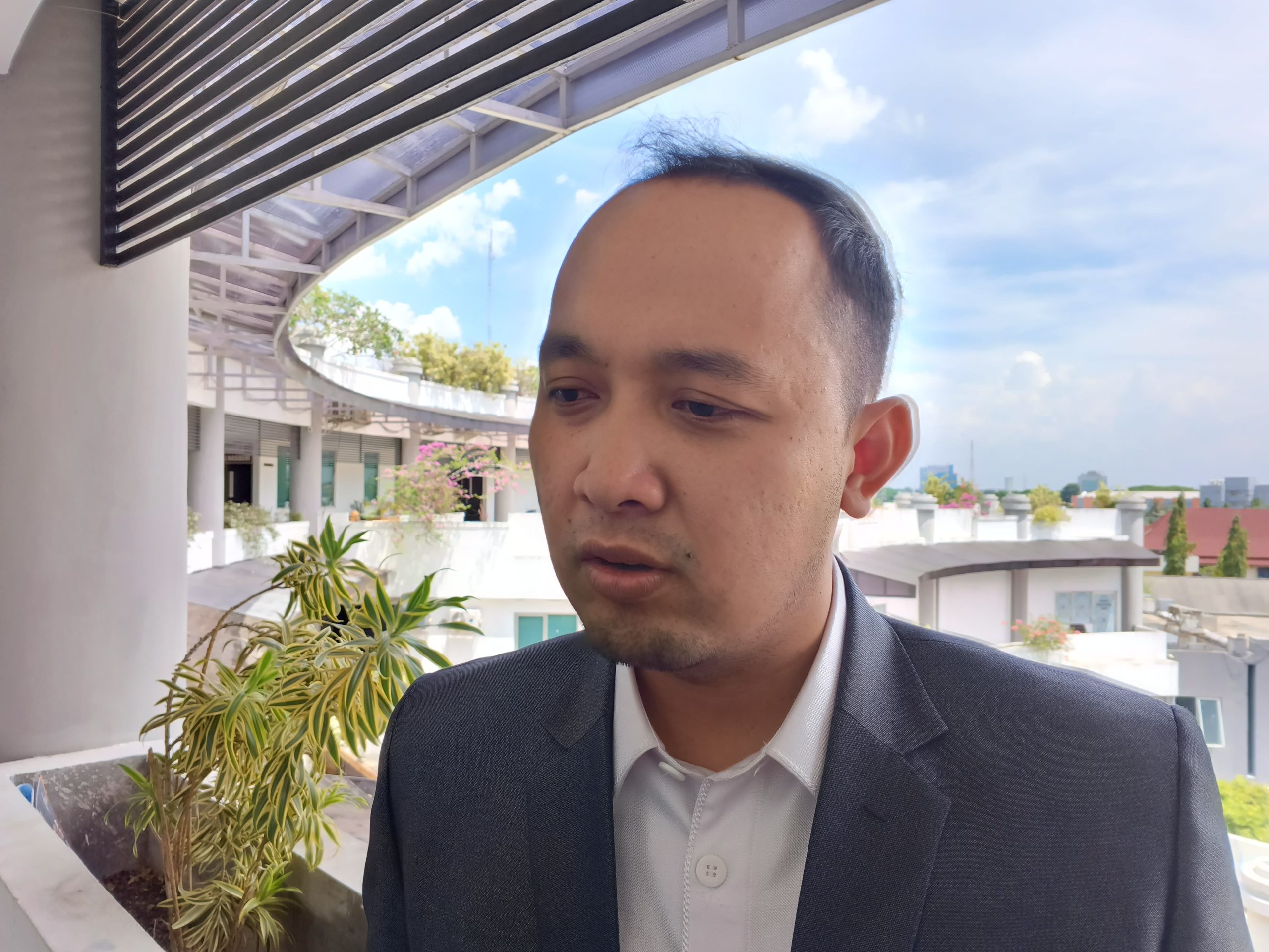 Peby Anggi Pratama, S.H., M.Kn., anggota DPRD Kota Palembang periode 2024-2029 saat ditemui oleh pihak media (SuaraIndo.id/Nisa)