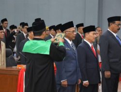 Pelantikan Pimpinan DPRD Kota Singkawang Periode 2024-2029, Sujianto Siap Bersinergi untuk Pembangunan Kota