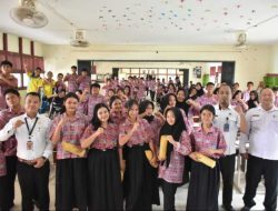Kominfo Sintang Dorong Literasi Media Sosial untuk Pelajar SMA Negeri 1 Binjai Hulu