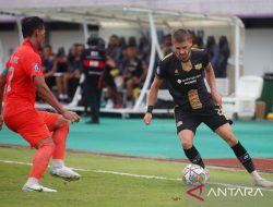 Borneo FC Rebut Puncak Klasemen Liga 1 Setelah Kemenangan Tipis atas Dewa United