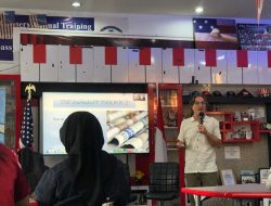 Daniel Glick, Jurnalis Investigasi AS, Berbagi Pengalaman di Pontianak