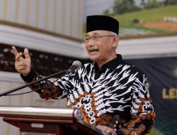 Pentingnya Akhlak dalam Perekrutan ASN: Tanggapan KH Chriswanto Santoso terhadap Kasus Perlindungan Judi Online di Kementerian Komunikasi dan Digital