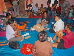 Tinjau Posko Pengungsi di Desa Konga, SPK Serahkan Bantuan Bagi Warga Terdapak Erupsi Gunung Lewotobi