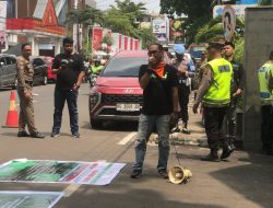 Massa Kawali Geruduk Kantor Gubernur Sumsel, Ini Tuntutannya !