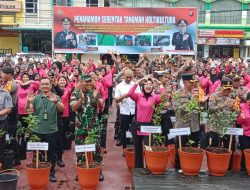 Dukung Program Asta Cipta Presiden RI, Polres Sanggau Tanam Holtikultura p