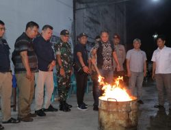 Kaban Kesbangpol Asahan Saksikan Pemusnahan Surat Suara Tidak Terpakai