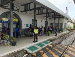 Tiap Pukul 10 Pagi, KAI Ajak Penumpang Berdiri saat Lagu Indonesia Raya Diputar di Stasiun