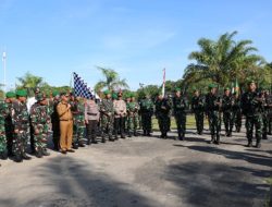 Pj Wali Kota Singkawang Pimpin Upacara Pelepasan Peleton Beranting YWPJ Tahun 2024 dalam Memperingati Hari Juang Infanteri ke-76
