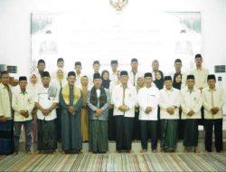 Pj Bupati Kayong Utara Melepas Kafilah untuk MTQ XXXII Tingkat Provinsi Kalbar di Landak