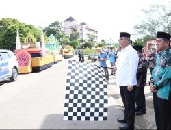Pj Gubernur Kalimantan Barat Lepas Pawai Ta’aruf dan Dorong UMKM Naik Kelas pada MTQ XXXII