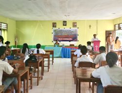 Prodi Pendidikan Penyuluh Agama FKIPK IAKN Kupang Gelar Penyuluhan Media Sosial bagi Siswa SMTK Negeri TTS