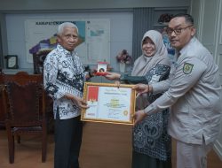 Bupati Asahan Terima Anugerah Siddhakarya dan Lencana Pembina Produktivitas Tahun 2024