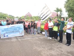 Penjabat Gubernur NTT Ikut Jalan Santai Bersama Penyandang Disabilitas