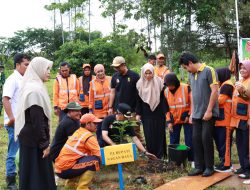 Ikut Serta dalam Gerakan Tahiroe Aceh, Pemkab Nagan Raya Tanam 18.064 Pohon Serbaguna