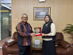 Kepala OJK Kalbar Kunjungi BPKP Kalbar, Bahas Sinergi Pengawasan Sektor Jasa Keuangan