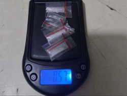 Polsek Meliau Tangkap Dua Tersangka Penyalahgunaan Narkotika Jenis Sabu