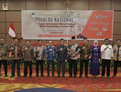 Menteri Ketenagakerjaan dan Gubernur Sumbar Bahas Prospek Ekonomi dalam Kegiatan Dialog Nasional Alumni Unand
