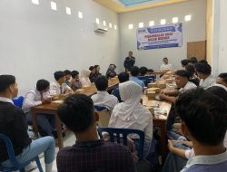 Jurnalis Melawi Bersatu Gelar Sosialisasi Peran Pemuda dalam Melawan Hoaks