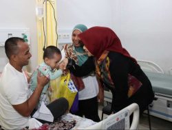 Peringati Hari Kanker Sedunia, PKK Kalbar Berikan Dukungan Moril untuk Pasien Kanker di RSUD dr. Soedarso