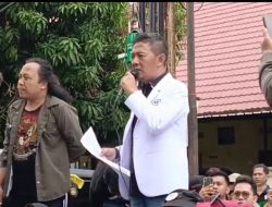 Ratusan Massa Kepung Parkside Hotel Palembang, Tuntut Penutupan hingga Perizinan Lengkap