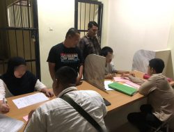 Sat Reskrim Polres Ketapang Serahkan Dua Tersangka Korupsi Dana Desa Ke Kejari